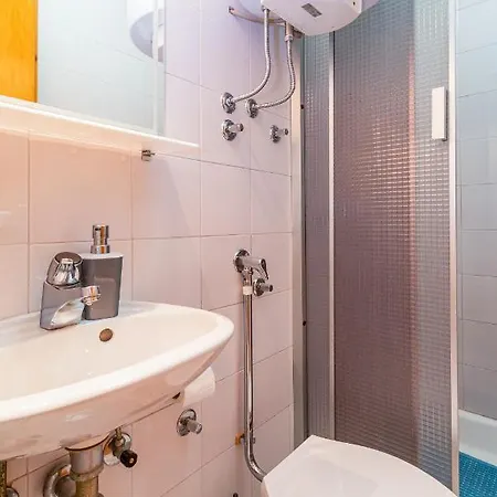 5494c Apartman *